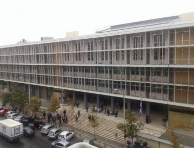 Θεσσαλονίκη: Ποινές κάθειρξης σε 3 πανεπιστημιακούς γιατρούς για δωροδοκία και ξέπλυμα χρήματος